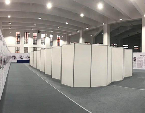 盤龍城二中桁架圍擋