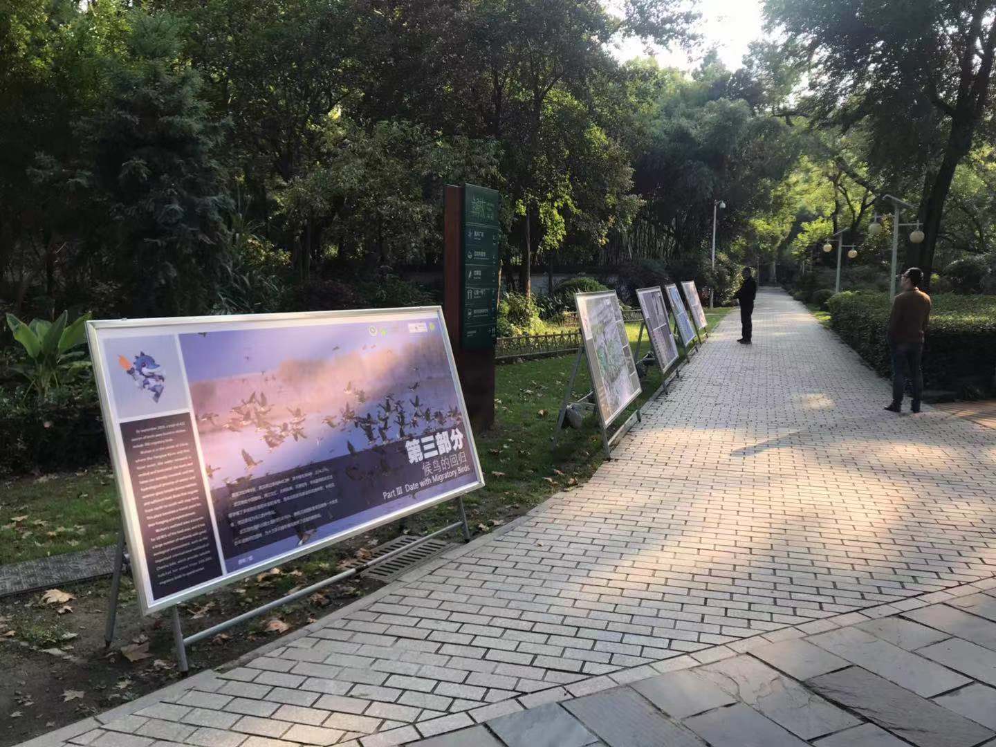 宣傳海報(bào)架租賃